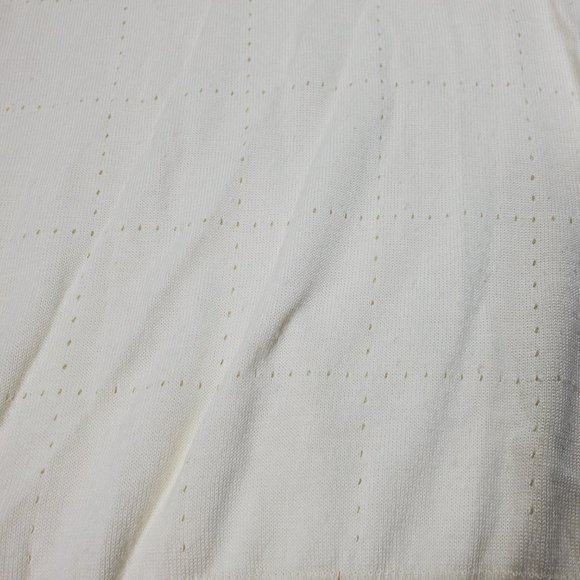 Protege Collection Perforated Grid Knit Sweater Ivory Crewneck Pullover Lightwei - Picture 2 of 4